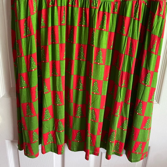 Modcloth Women's Size 1X Red & Green Holiday Christmas Dress - Picture 10 of 15